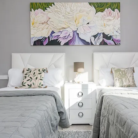 Апартаменти Inf42p - Modern Near The Естепона