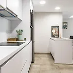 Apartment Infinity 3br & Parking 2p