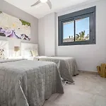 Infinity 3br & Parking 2p Estepona