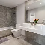 Apartment Infinity 3br & Parking 2p Estepona