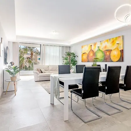 Infinity 3br & Parking 2p Apartamento Estepona