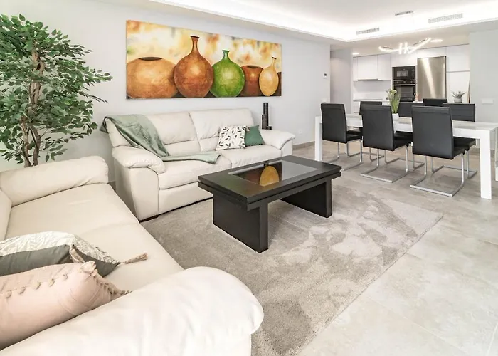 Apartman Infinity 3br & Parking 2p Estepona