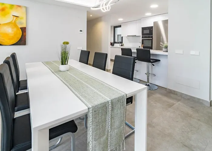 Infinity 3br & Parking 2p *