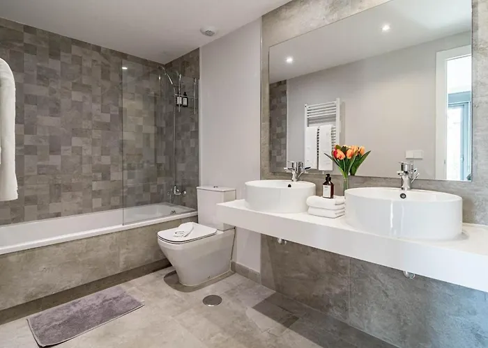 דירה Infinity 3br & Parking 2p אסטפונה