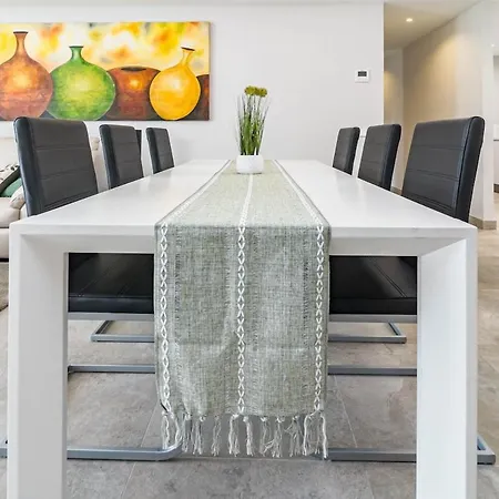 Apartmán Infinity 3br & Parking 2p Estepona